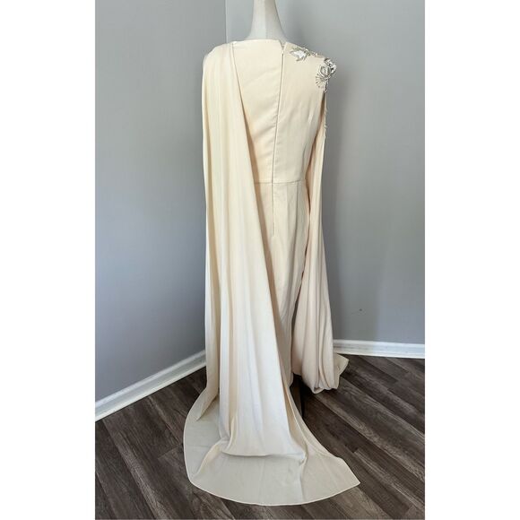 Zuhair Murad Embroidered Cady Cape Gown SIZE 8 $4950 - Picture 14 of 16
